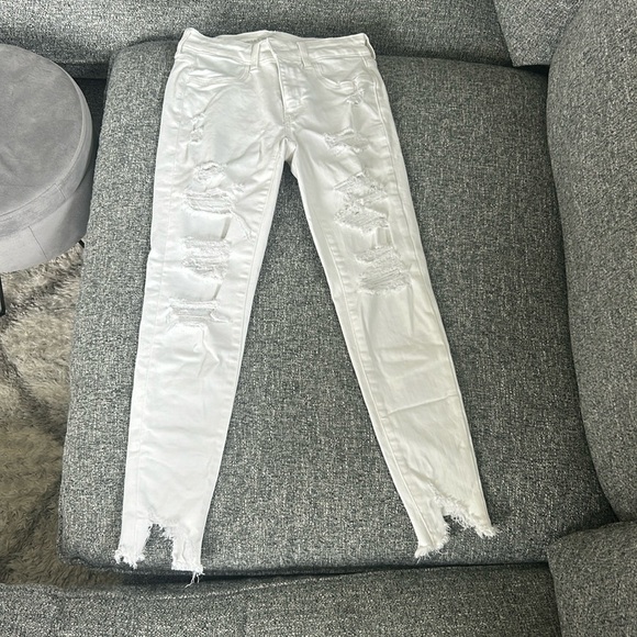 American Eagle White Jeans - Picture 1 of 5